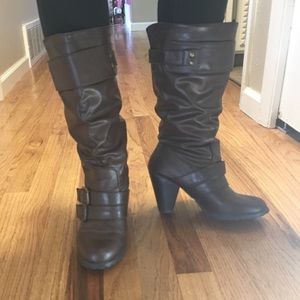 Bongo Heeled Boots 👢